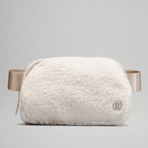 NWT Lululemon Everywhere Fleece Belt Bag Natural Ivory/Trench